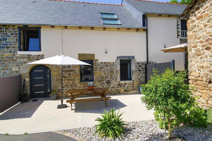 Location de vacances pour 4 personnes, avec jardin à Tinténiac - 3