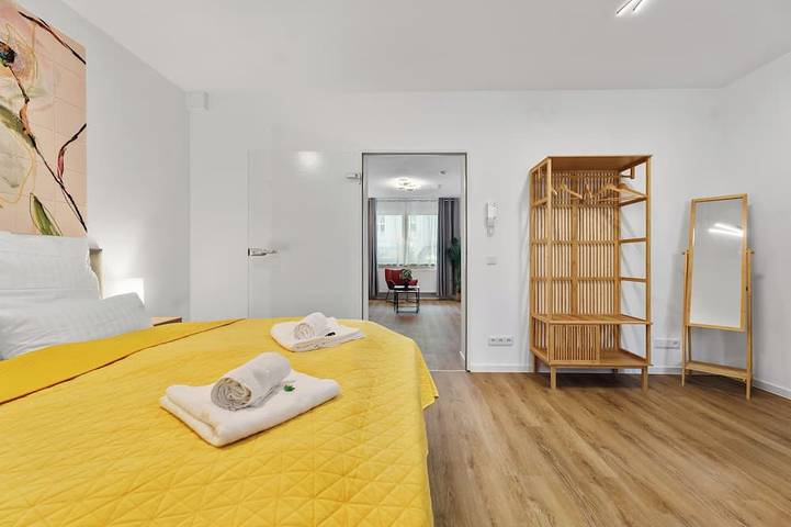 Ganze Wohnung, Zentral | Küche | Wlan | Netflix | 63 qm in Solingen, Bergisches Land