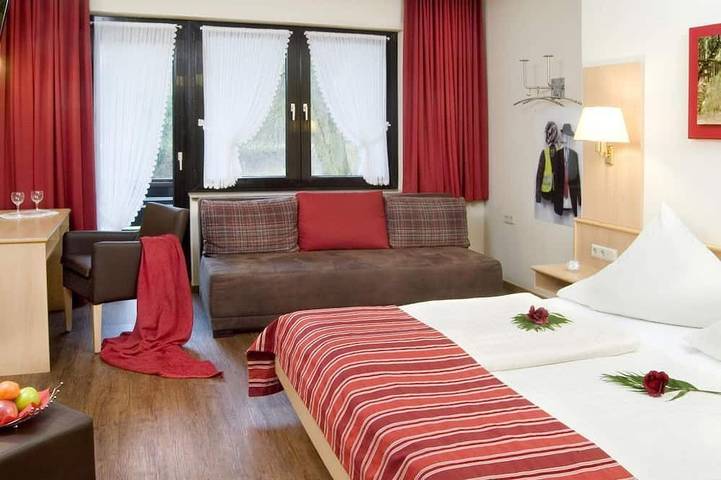 Ferienhaus für 3 Personen, mit Balkon in Bollendorf