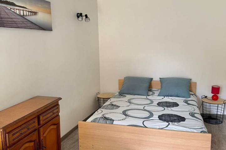 Location de vacances pour 9 personnes, avec jardin, animaux acceptés à Aigues-Vives (Hérault) - 3