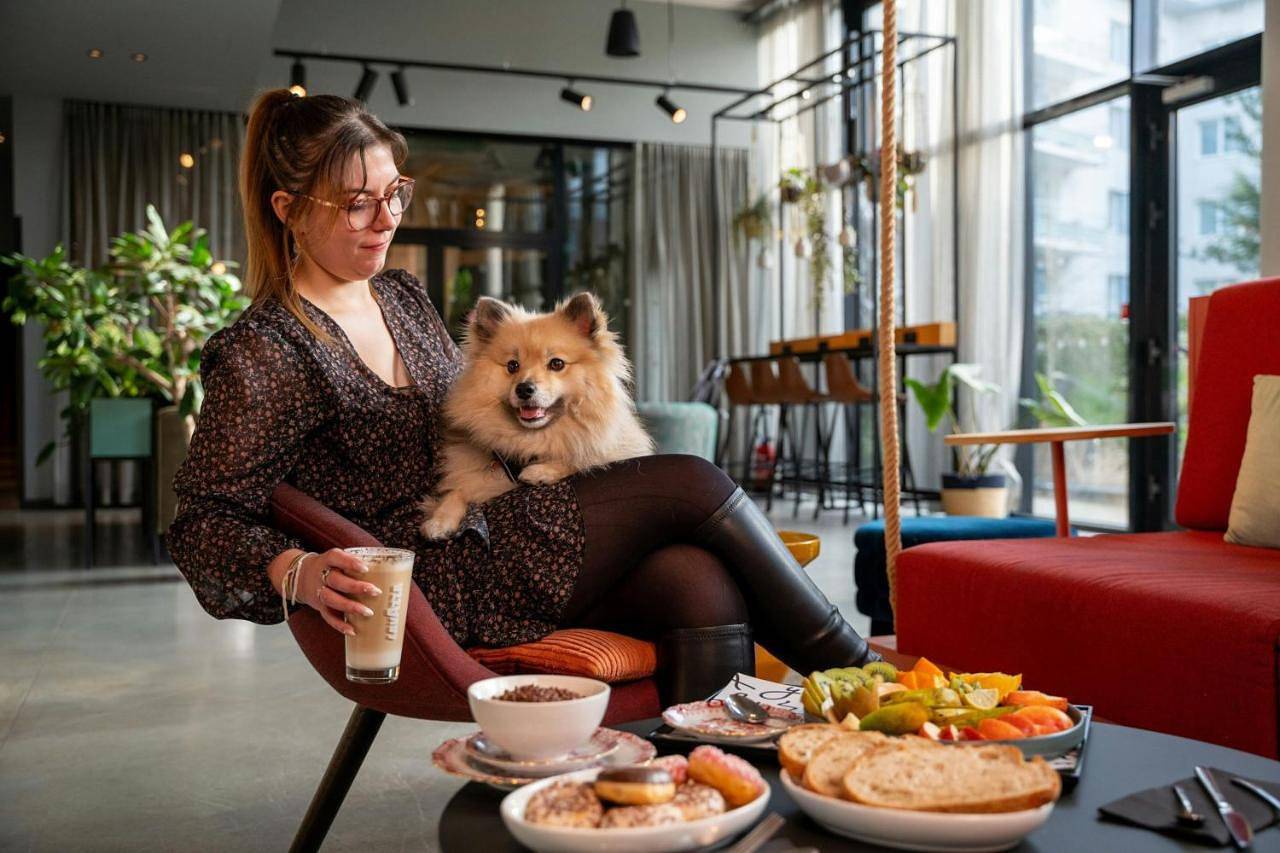 Moxy Paris Val d'Europe in Montévrain, Seine-et-Marne