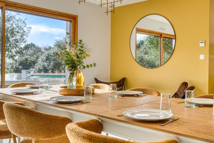 Maison de vacances pour 8 personnes, avec jacuzzi et jardin ainsi que sauna et piscine, adapté aux familles à Brem-sur-Mer