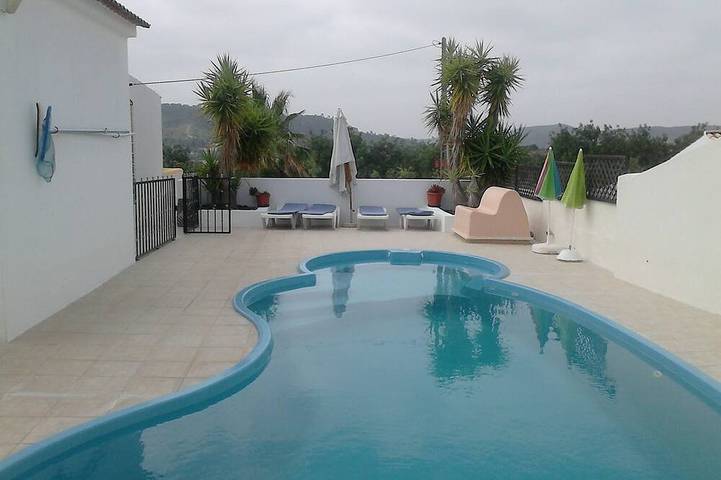 Villa for 8 people, with garden in Portimão