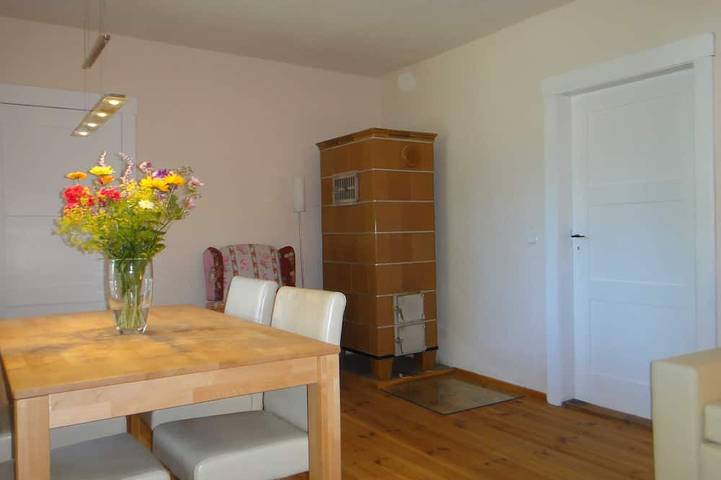 Ferienwohnung für 2 Personen, mit Terrasse und Garten in Schmatzin