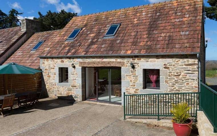 Maison de vacances pour 5 personnes, avec Terrasse et Jardin à Langoat
