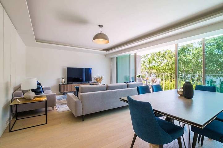 Apartamento de férias para 6 pessoas, com jardim e varanda e ainda jacuzzi and piscina em Cascais