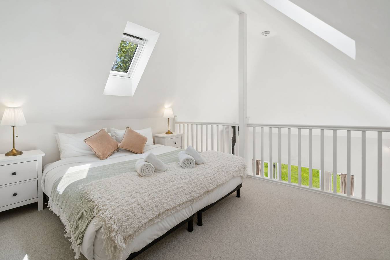 Peaceful Farm Stay Escape in Buckinghamshire - Pass the Keys in Stokenchurch, Chiltern Hills