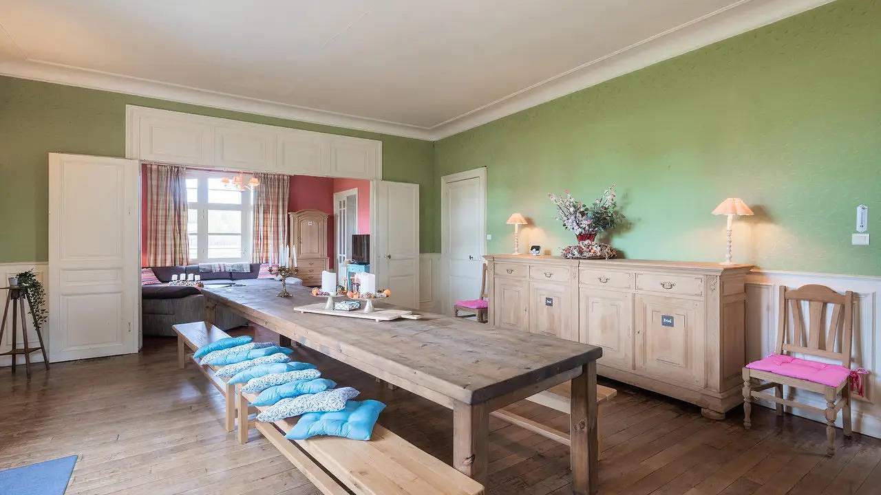 Villa voor 21 personen met tuin in Pouru-Saint-Remy, Ardennen