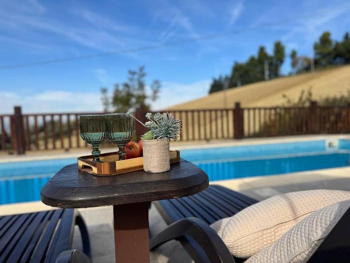 Appartamento per 6 persone, con Terrazza e Idromassaggio nonché Piscina e Panorama a Montegranaro