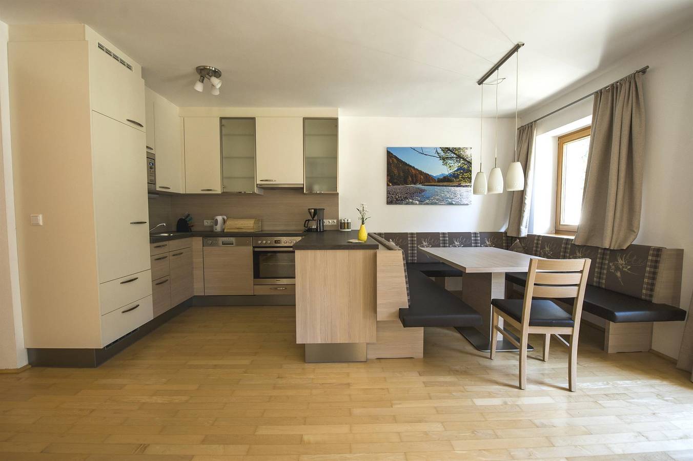 Ferienwohnung Falken.Suite in Vomp, Bezirk Schwaz