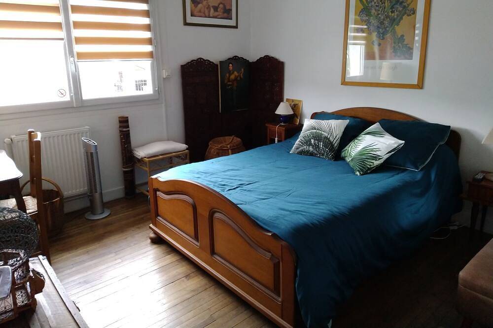 Chambre César- villa chaumonty<br>Continental breakfast included in Périgueux, Périgord Blanc