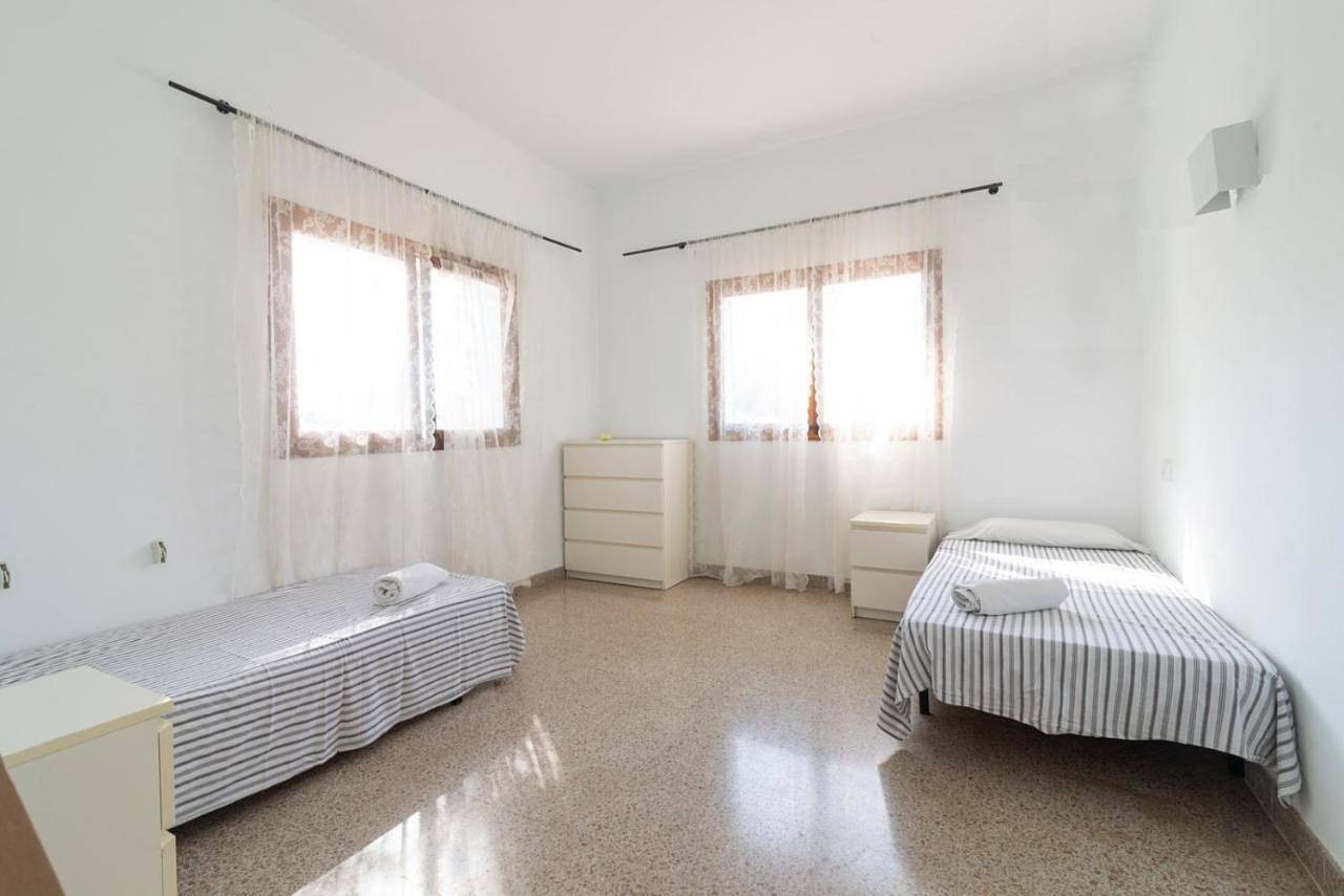 Five-Bedroom House in El Arenal, Palma