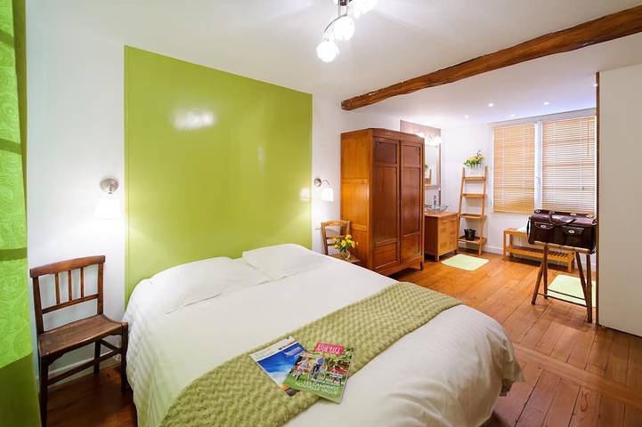 Location de vacances pour 8 personnes, avec Jacuzzi ainsi que Terrasse et Jardin à Coucy-le-Château-Auffrique - 4