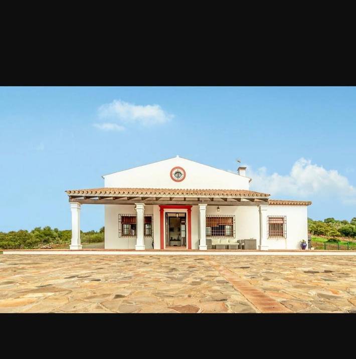 Chalet para 10 personas, con vistas además de jardín y piscina en Sierra Norte de Sevilla - 2