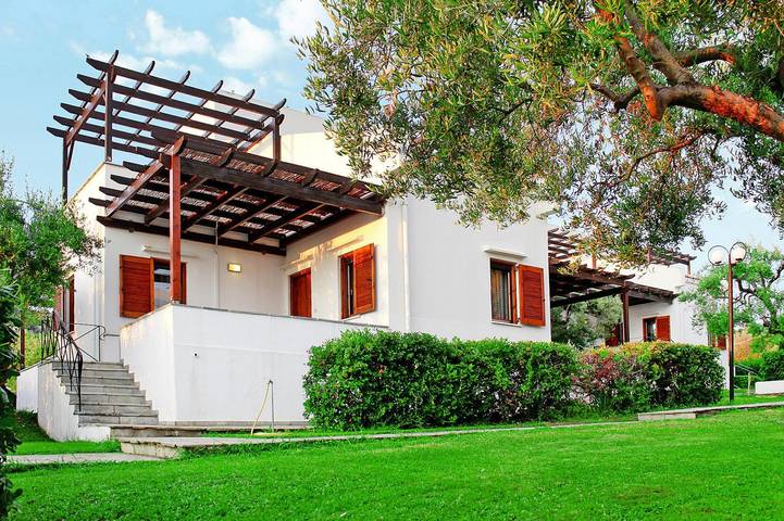 Vakantiehuis voor 6 personen, with Balkon/Terras and Balkon as well as Terras and Tuin in Chalkidiki