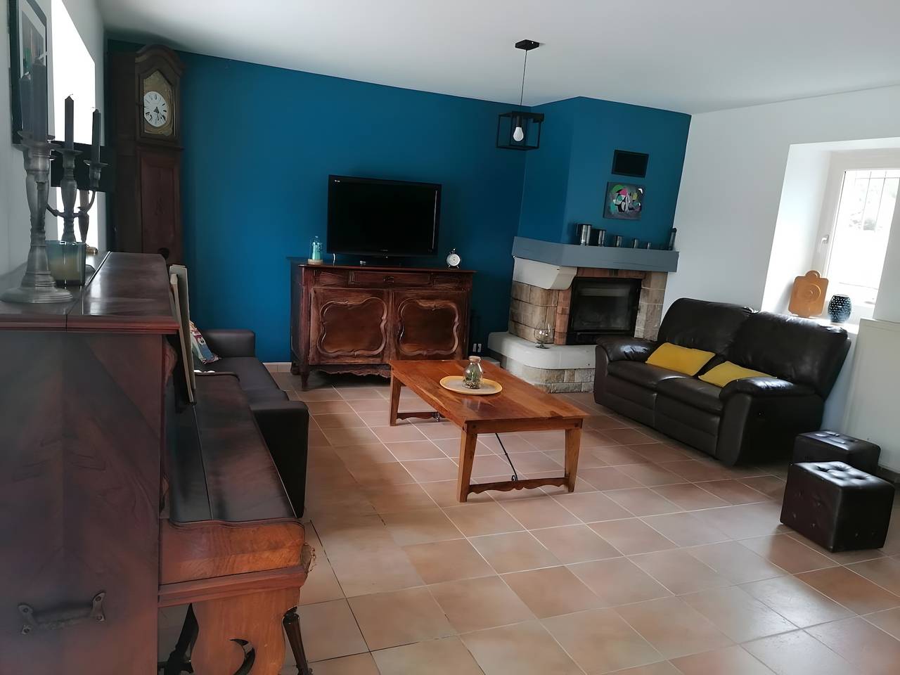 Gîte Les Racines de Lili avec piscine privée, terrasse et Wi-Fi à Cieurac in Cieurac, Quercy