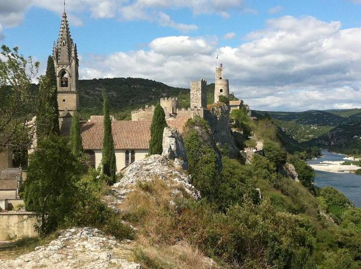 Location de vacances pour 2 personnes, avec terrasse et vue, animaux acceptés à Aiguèze - 3