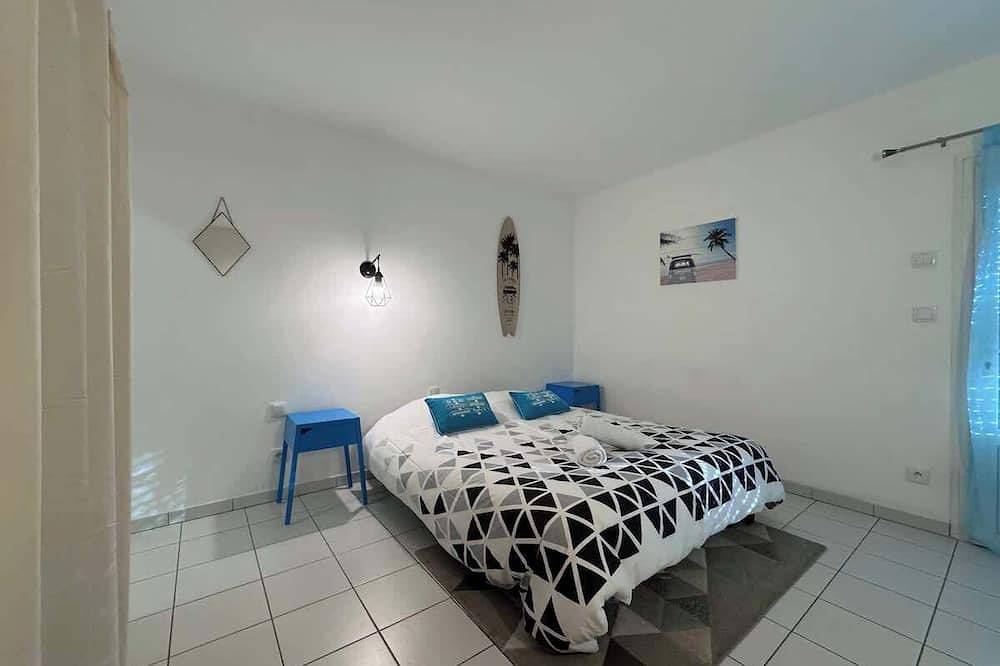 Entire apartment, Dauphin Aparthotel - Kiwi Residence in Aytré, La Rochelle region