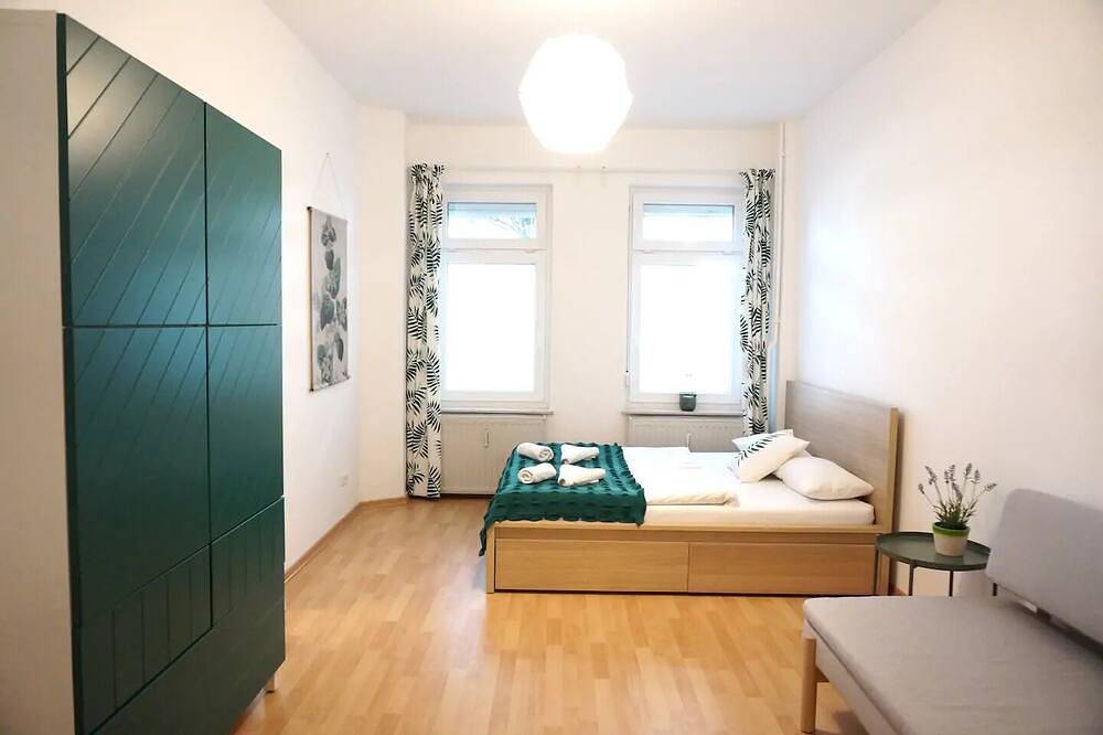 Ganze Wohnung, Legale Ferienwohnung im Prenzlauer Berg Nähe Helmholtzplatz in Prenzlauer Berg Berlin, Berlin