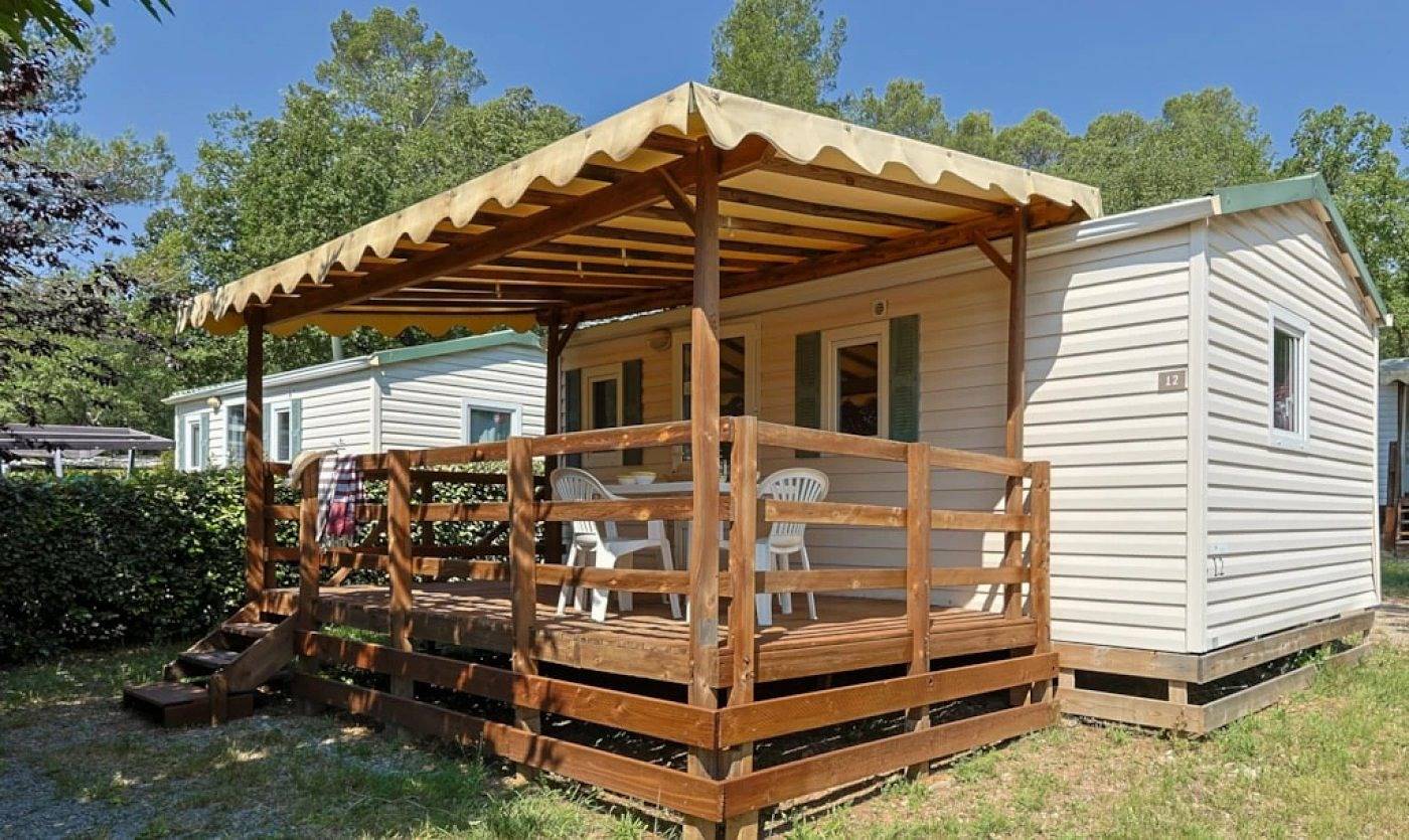 Zecamping 4 étoiles parc aquatique locatif clim 24m2 in Callas, Draguignan regionen