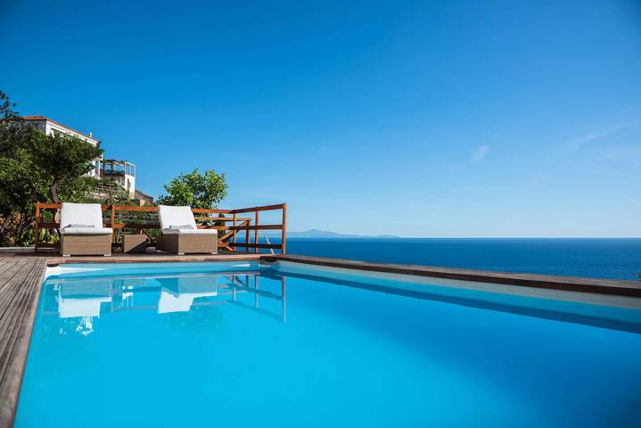 Casa vacanza per 8 persone, con piscina e giardino a Maiori