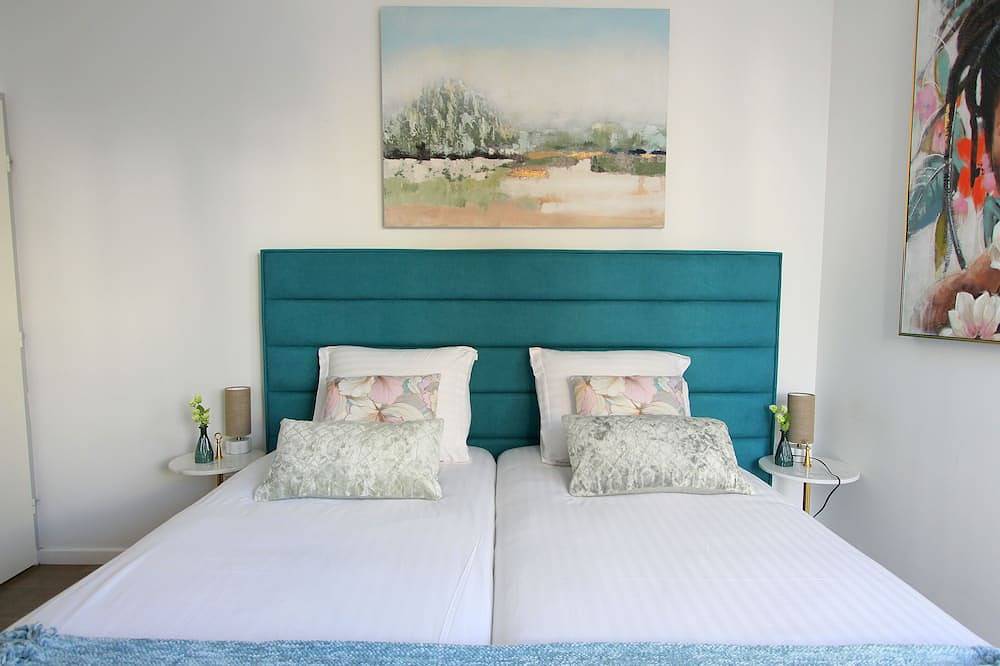 Villa Le Madison: Townhouse for 12 people Val d'Europe-Disneyland Chessy in Chessy, Seine-et-Marne