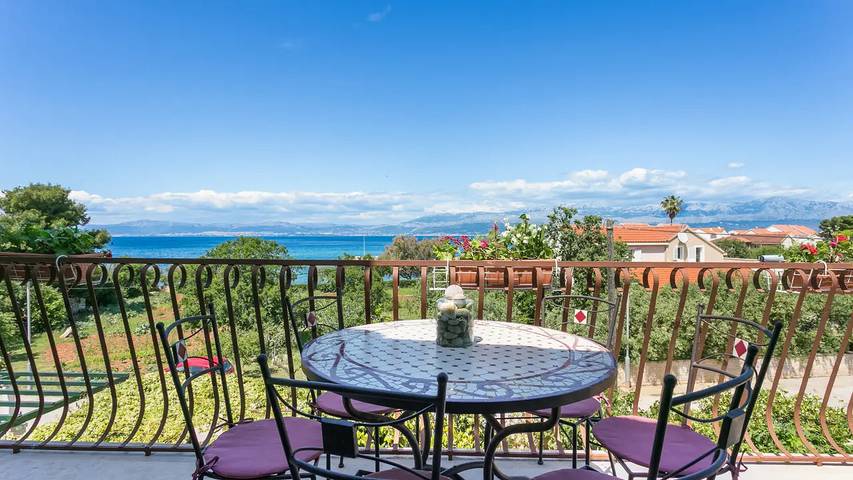 Ferienwohnung für 5 Personen, mit Terrasse