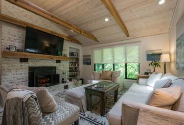 Vacation Home for 7 Guests in Blue Ridge Mountains, North Carolina, Picture 3