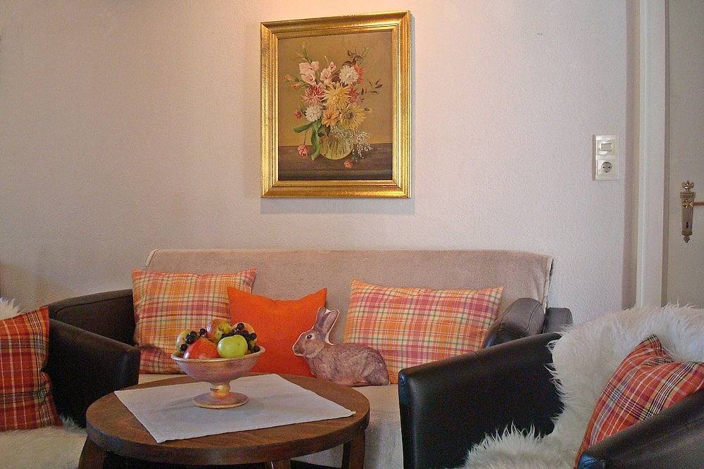 Ganze Wohnung, Wohnung 4-6 Pers. ruhig, nah an Wanderwegen u. Skigebiet in Silbach, Winterberg