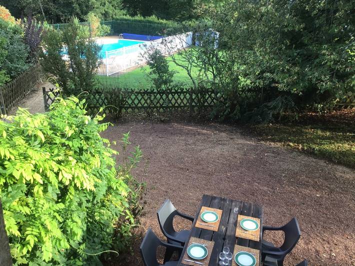 Holiday Home 'Gîte La Cave' with Shared Pool, Private Terrace and Wifi in Saint-Saud-Lacoussière, Périgord-Limousin Regional Nature Park