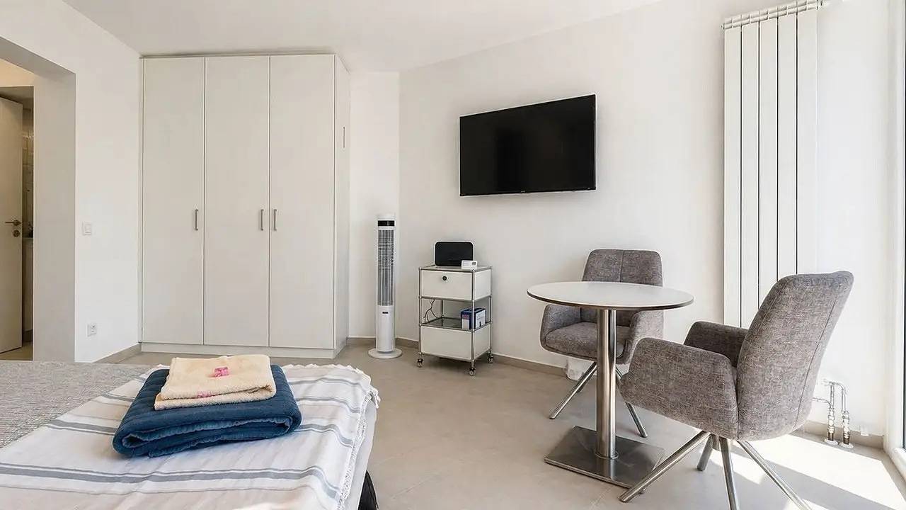 Ganze Ferienwohnung, Ferienwohnung für 2 Personen (30 m²) in Überlingen in Überlingen, Obersee (Bodensee)