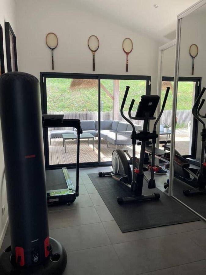 Location de vacances pour 2 personnes, avec piscine ainsi que jardin et vue à Camblanes-et-Meynac - 4