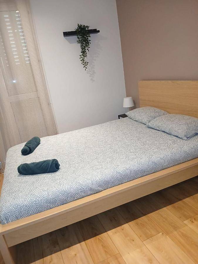 Appartement entier, Three-Bedroom Apartment with Balcony in Gagny, Seine-Saint-Denis
