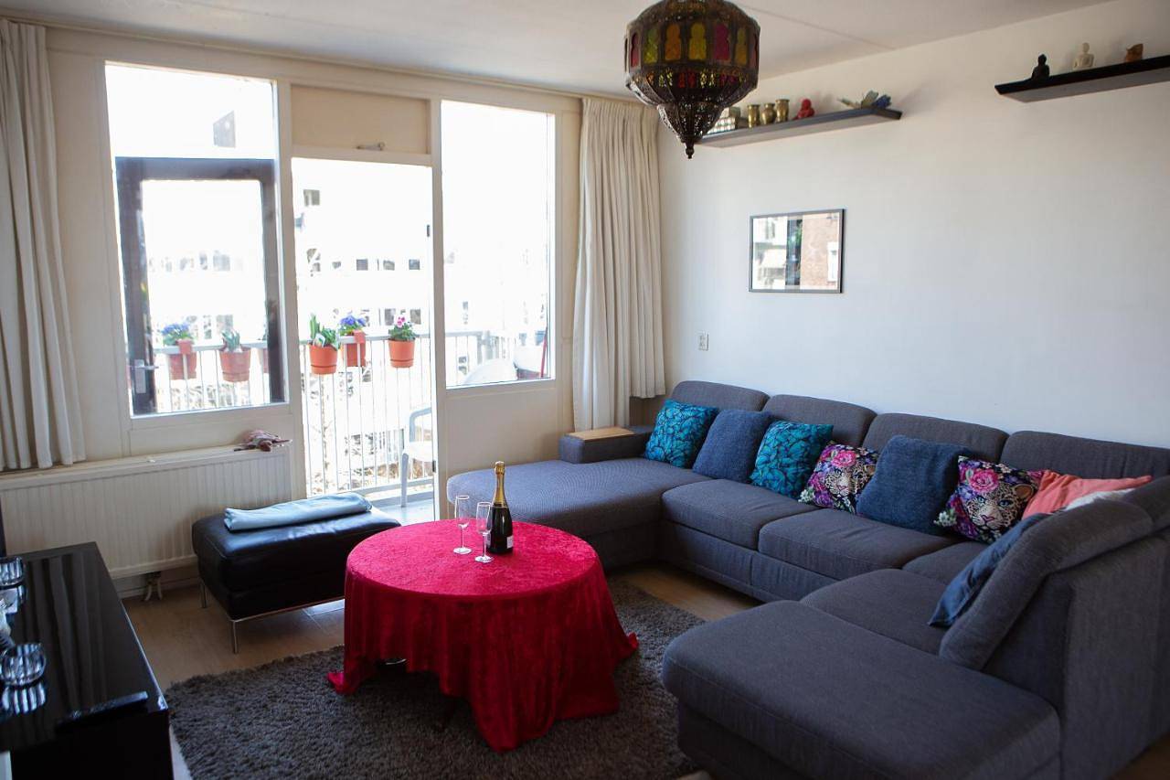 Jacuzzi Amsterdam Center Apartment Sunny Top Floor in Amsterdam West, Nederlandse kust