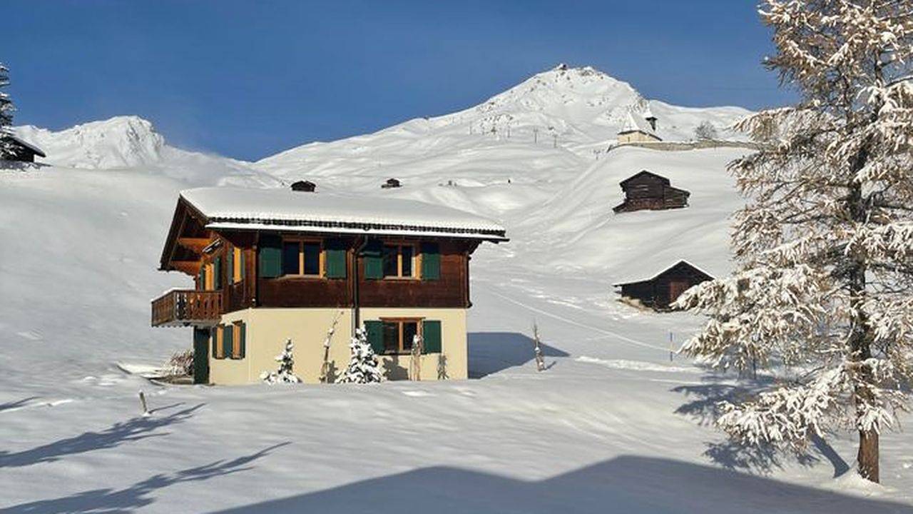 Entire holiday apartment, Holiday apartment for 5 people with garden in Arosa, Plessur alps