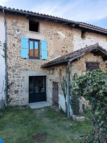 Gîte pour 6 personnes, avec terrasse à Brigueuil