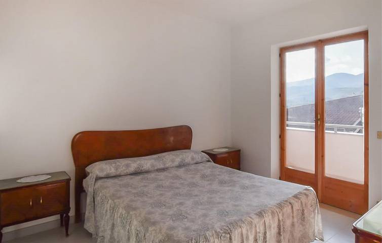 Apartamento vacacional entero, Apartamento Vista Mar | AC | Cocina | Internet | Parking in Badolato, Provincia de Catanzaro