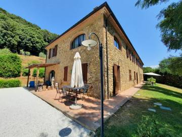 Agriturismo per 6 Persone in Riparbella, Riviera Toscana, Foto 1