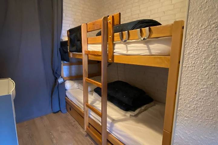 Appartement entier, Entre lac et montagne, appartement cosy type 2 au pied des télécabines. in Thollon-les-Mémises, Région de Thonon-les-Bains