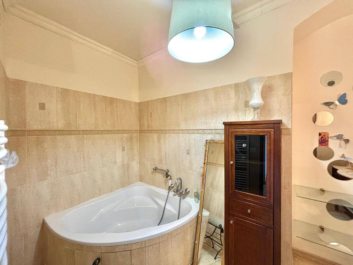 Entire apartment, Appartement 2 pièces Roi Jérôme Ajaccio in Ajaccio, Ajaccio region