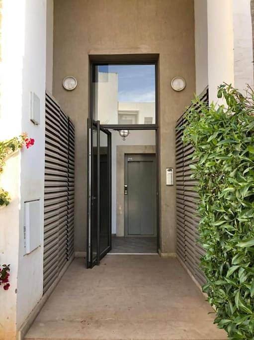 Gîte pour 2 personnes, avec balcon ainsi que piscine et jardin, animaux acceptés à Bouskoura - 4