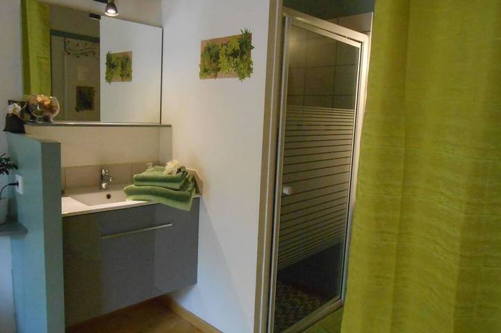 Chambre d’hôte pour 5 personnes, avec jardin et piscine dans l' Aude - 2