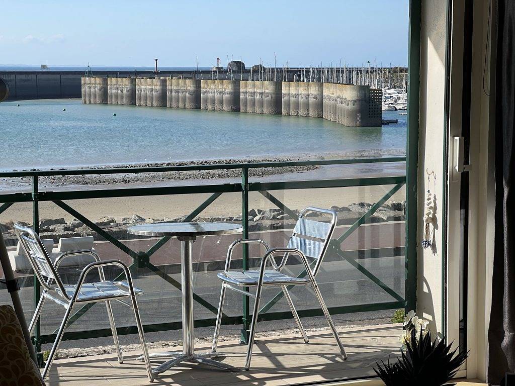Appartement entier, Agréable appartement avec splendide vue mer imprenable in Granville, Côte de la Déroute