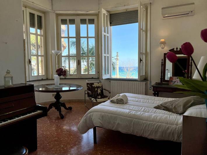 Ferienwohnung für 8 Personen, mit Garten und Ausblick in Mondello - 2