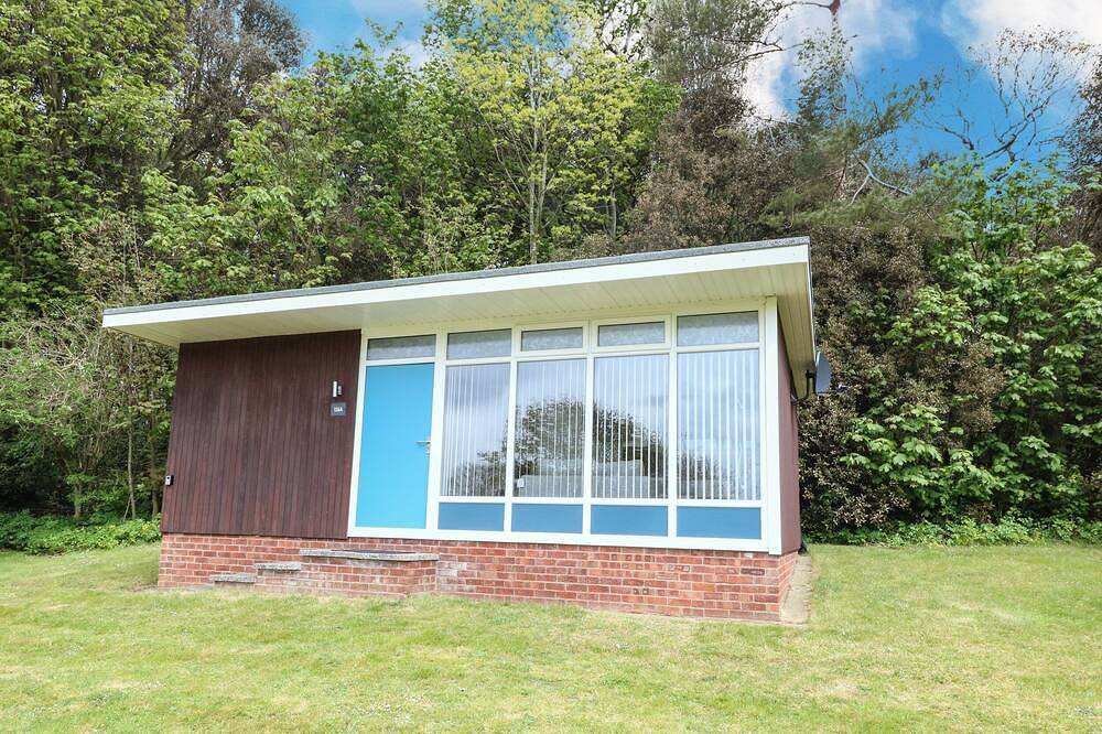 Chalet 126A, family friendly, country holiday cottage in Cromer in Cromer, Norfolk Coast