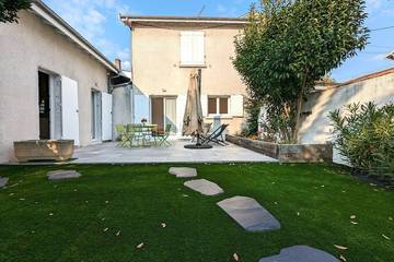 Gîte pour 4 personnes, avec terrasse dans Office De Tourisme D Arcachon