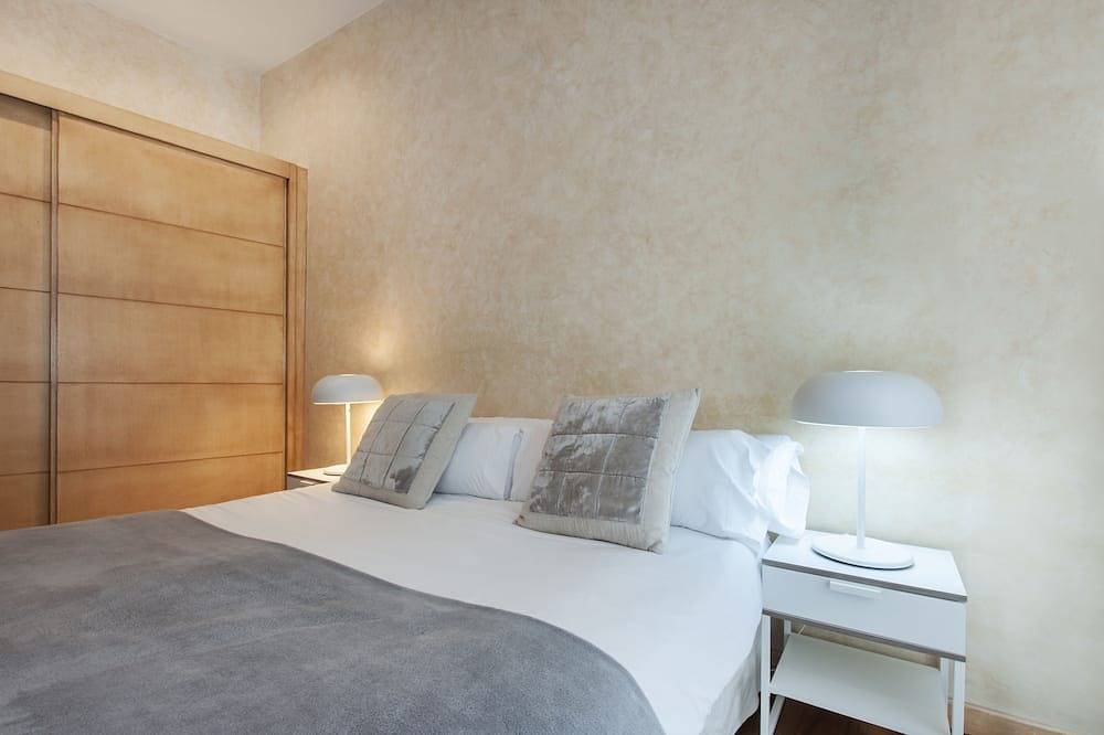 Entire apartment, Luxury Apart. Centro, Barrio Letras, Walk to Museums, Plazas and Granvia.  . in Centro (Madrid), Madrid