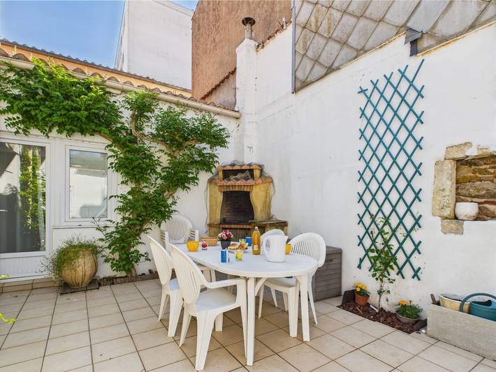 Location de vacances pour 5 personnes, avec terrasse dans Casino Des Atlantes Les Sables