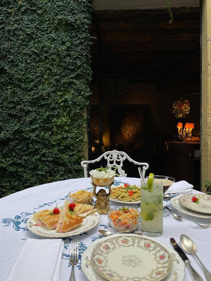 Palazzo Albricci Peregrini in Como, Comer See
