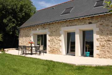 Gîte pour 15 personnes, avec terrasse et jardin dans Maine-et-Loire